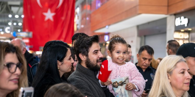 Sabiha Gökçen’de 23 Nisan coşkusu