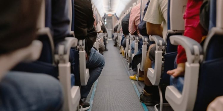 Uçakta yolcu ölürse hangi prosedürler uygulanır?