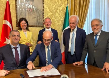 Baykar, 140 yıllık Piaggio Aerospace’i devraldı