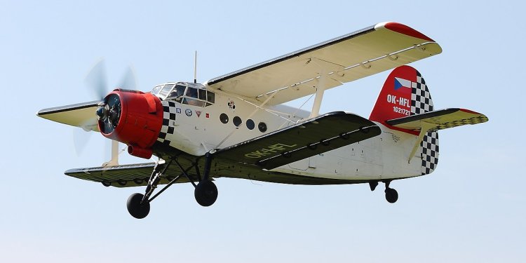 Sibirya’da 5 kişilik uçak kayboldu