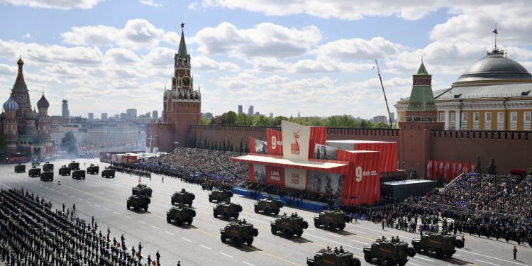 Rusya, Ermenistan’daki hava üssünü güçlendiriyor!