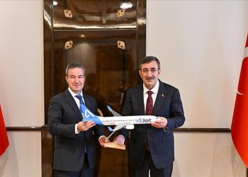 AJet Genel Müdürü Sarp, Cumhurbaşkanı Yardımcısı Yılmaz’ı ziyaret etti