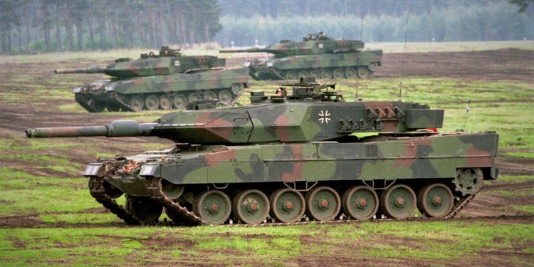 Almanya’dan 25 milyar euroluk tank ve zırhlı hamlesi