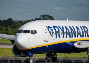 Ryanair, net kârını ilk çeyrekte iki katına çıkardı