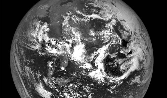 NASA, Ay’a nükleer reaktör kurmaya hazırlanıyor