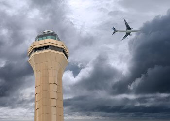 Uçak-helikopter çarpışması sonrası rotalar değişiyor