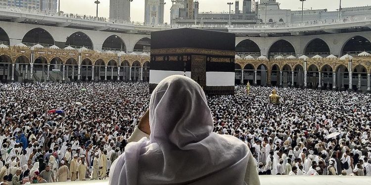 Hac vaadiyle dolandırıldılar: Mekke’ye giremediler