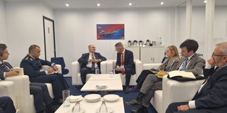 Londra’da Eurofighter süreci masaya yatırıldı