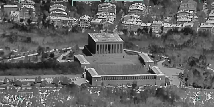 Bayraktar AKINCI, ASELFLIR 600 ile başkenti görüntüledi