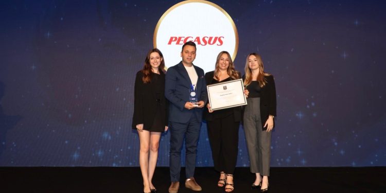 Pegasus’a Youth Awards’tan üç ödül!