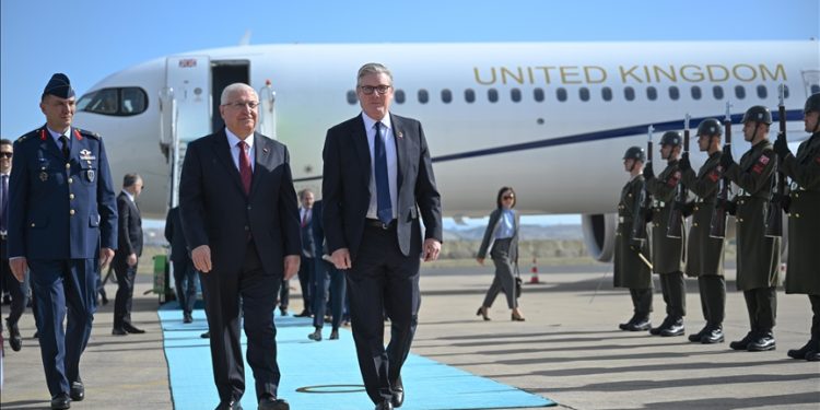İngiltere Başbakanı Starmer Türkiye’de: Gündem Eurofighter