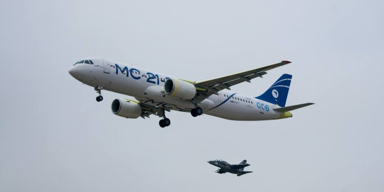 Rusya, yerli üretim MC-21’in ikinci prototipini uçurdu