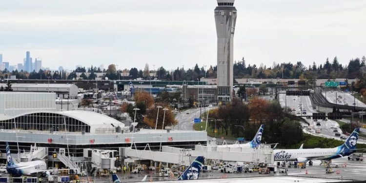 ABD, 40 havalimanında iç hat uçuşlarını yüzde 4 kısıyor