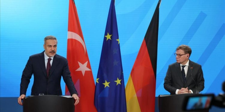 Almanya’dan SAFE mesajı: “Türkiye ve İngiltere için açık olmalı”