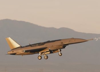 Anduril’in insansız savaş uçağı YFQ-44A ilk kez uçtu