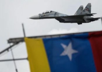 ABD, havayollarını Venezuela hava sahası için uyardı