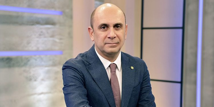 “İyi bir lounge tasarım ya da yemek değildir!”