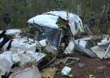 Ambulans uçağı düştü: 7 kişi hayatını kaybetti