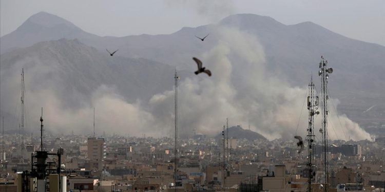 CNN: CIA İranlı Kürtleri silahlandırmayı görüşüyor